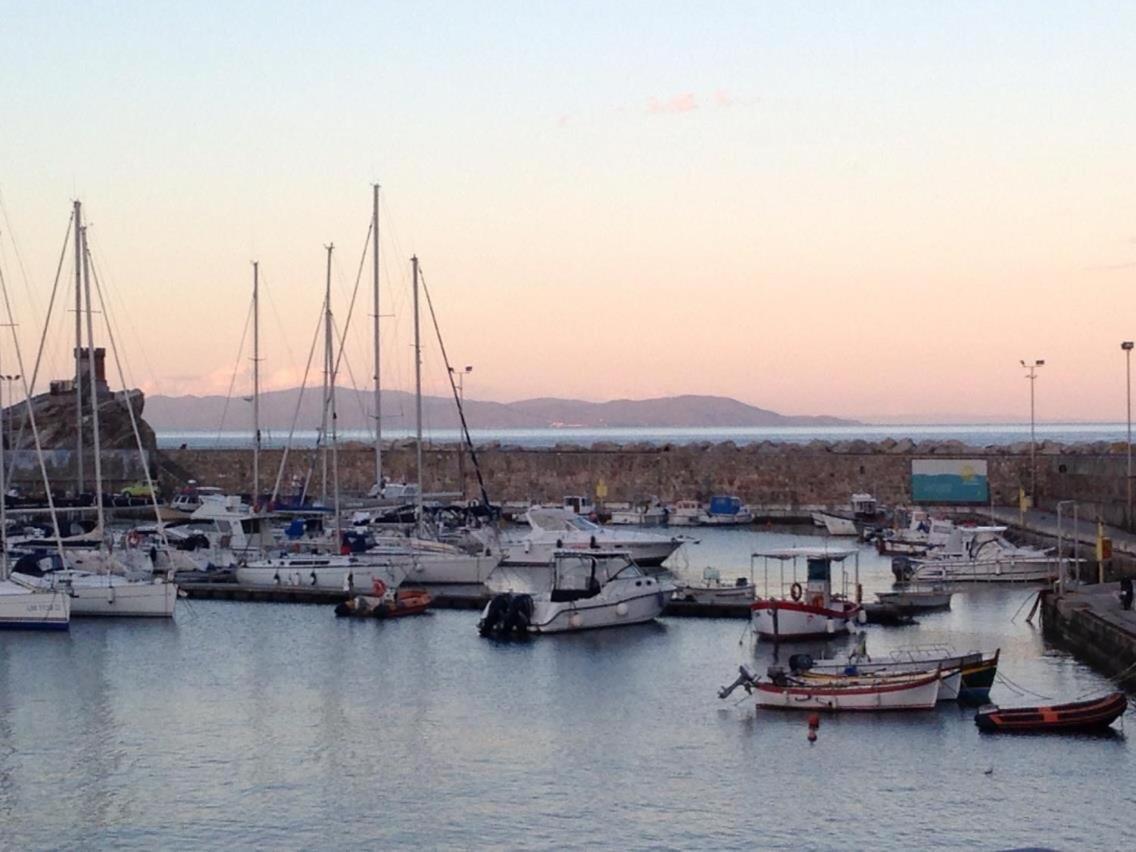 Appartamenti Estivi Anna E Pino Rio Marina Exterior foto